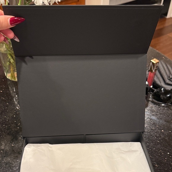 CHANEL Black Bag Storage Box - Picture 6 of 17